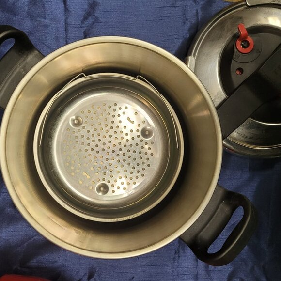 T-Fal Clipso Stainless Steel Pressure Cooker with Lid - Picture 7 of 10